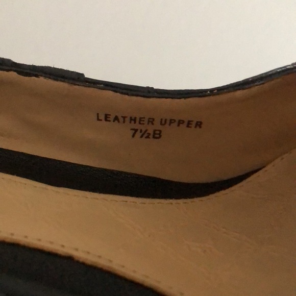 L.A.M.B. Square Toe Leather Pumps - Picture 9 of 10